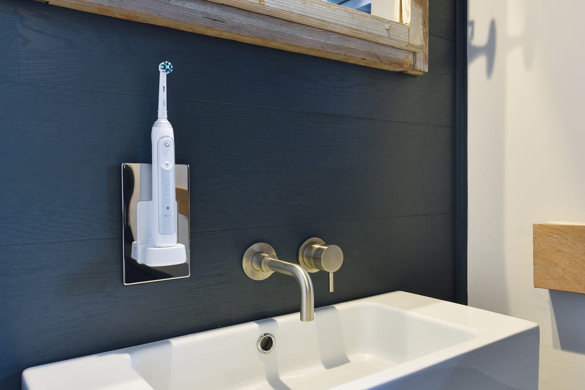Wall Mounted Toothbrush Charger: A Comprehensive Guide